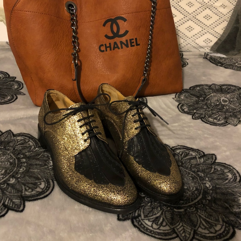 Office of Angela Scott Mr Fitzgerald Gold size 39!